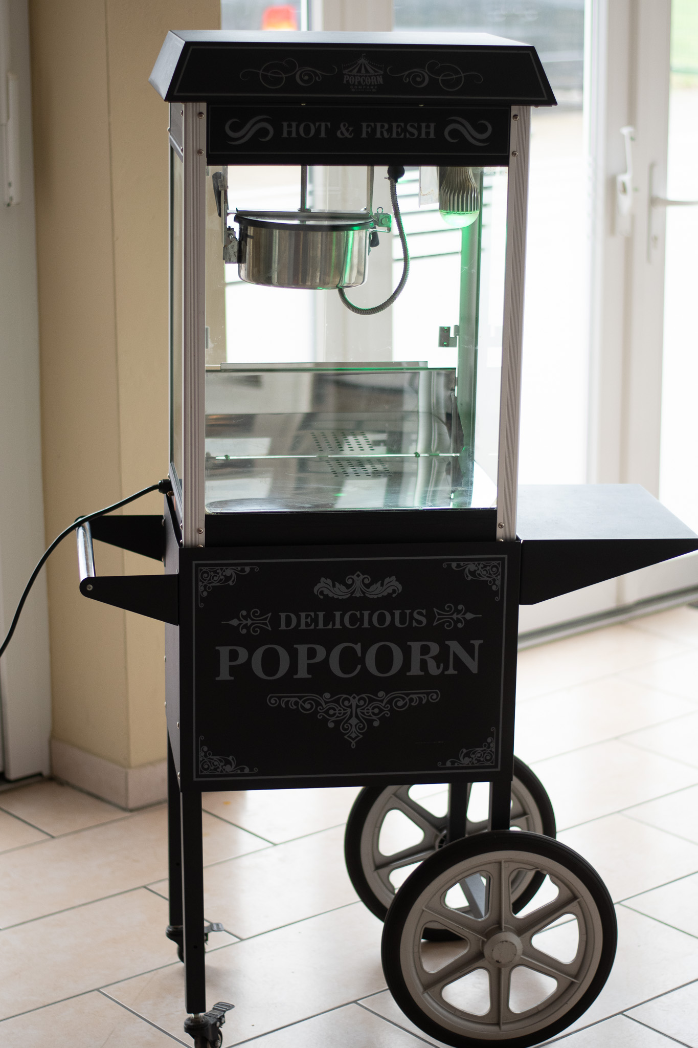 Eine Popcornmaschine